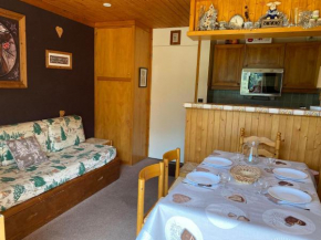 Studio cosy pour 4 personnes au centre de Méribel, proche pistes et commerces - FR-1-411-956
